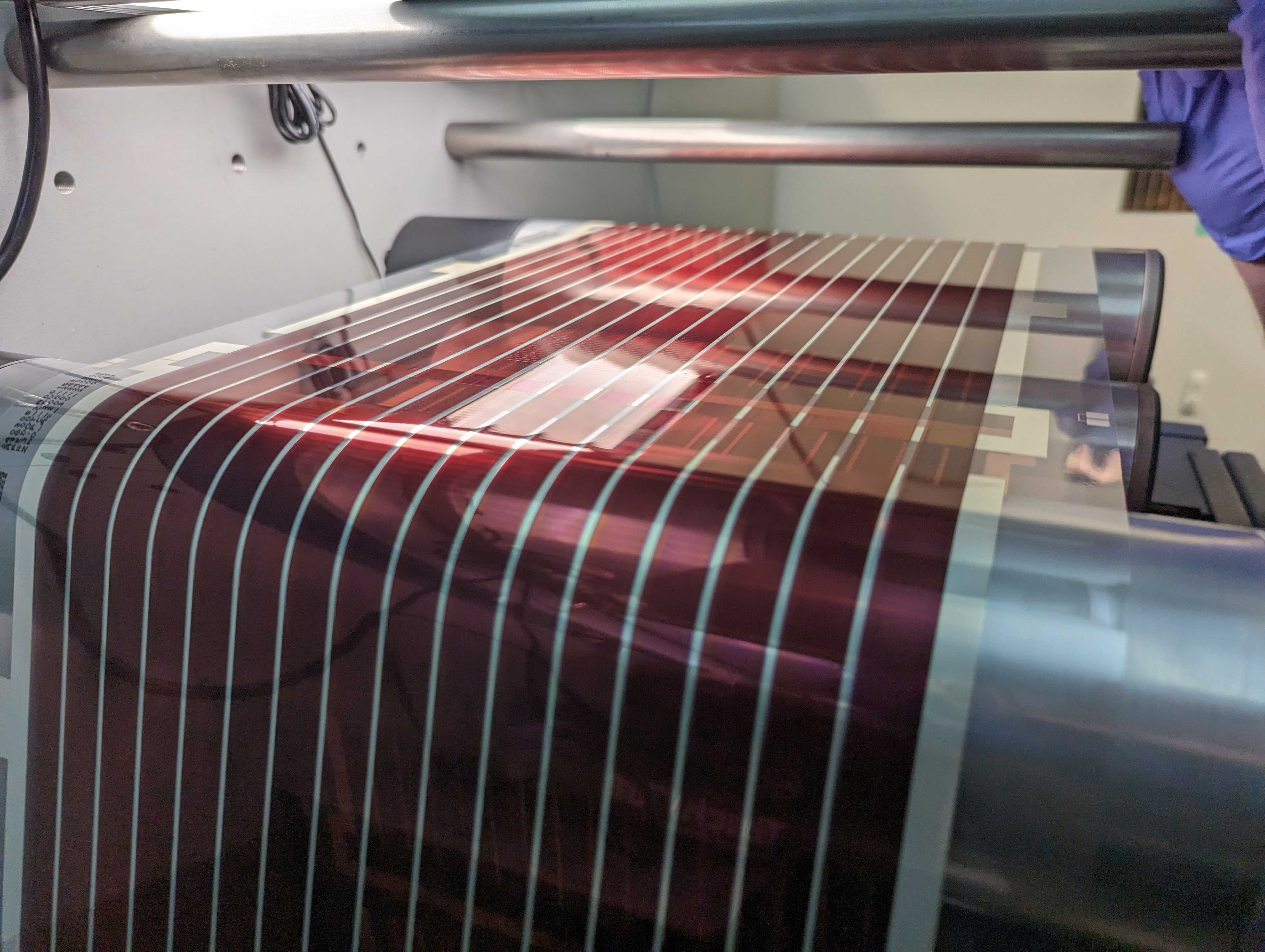 Printing process for R2R solar panels